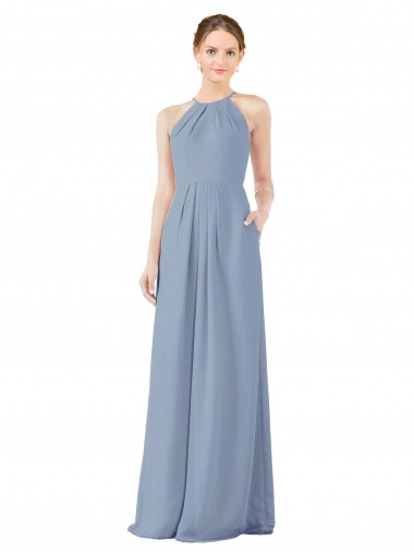 Sem Mangas Decote Alto Chiffon Azul Empoeirado Comprimento Chão Longo Vestidos de Madrinha Mais Barato