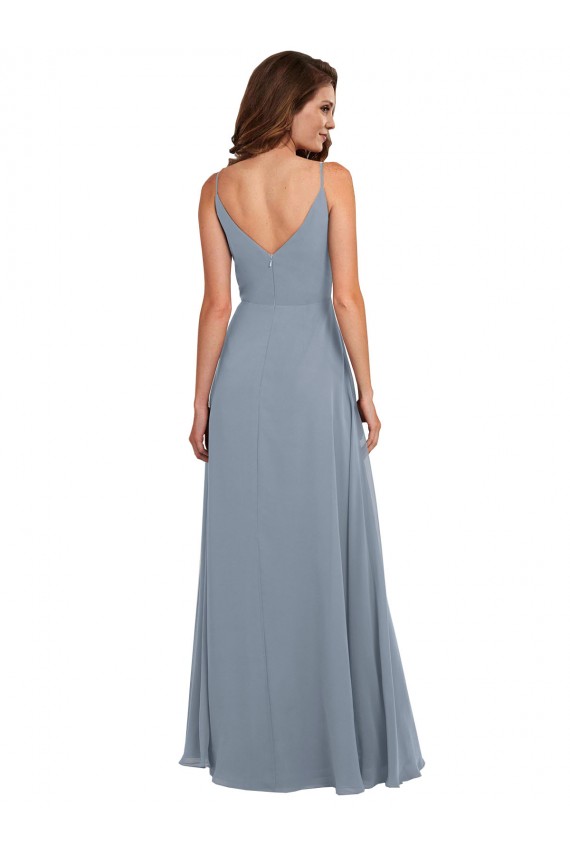 Sem Mangas Decote Capuz Chiffon Azul Empoeirado Comprimento Chão Linha A Vestidos de Madrinha Mais Barato
