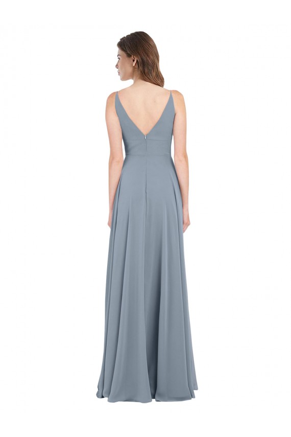 Sem Mangas Decote V Chiffon Azul Empoeirado Comprimento Chão Vestido de Festa / Vestido de Madrinha Mais Barato
