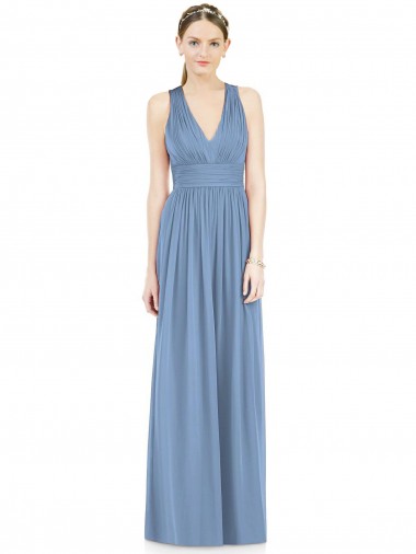 Sem Mangas Decote V Chiffon Azul Empoeirado Comprimento Chão Vestidos Formais / Vestidos de Madrinha Mais Barato