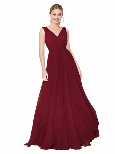 Sem Mangas Decote Alto Chiffon Borgonha Comprimento Chão Vestidos de Madrinha / Vestidos de Noite / Vestidos de Festa Mais Barato