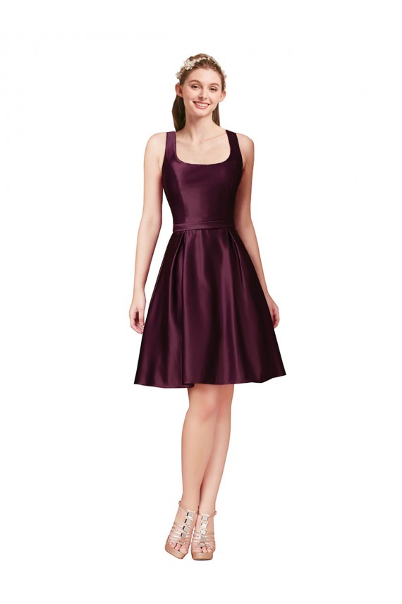 Sem Mangas Barco Cetim Comprimento Joelho Vestidos de Madrinha / Vestidos de Festa / Vestidos de Cocktail / Vestidos de Homecoming Mais Barato