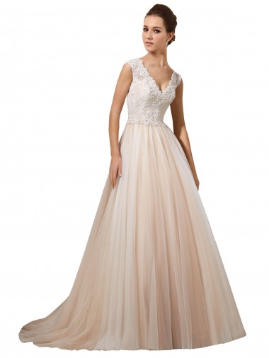 Sem Mangas Decote V Tule & Renda Marfim & Champanhe Comboio Capela Linha A Vestidos de Noiva Mais Barato