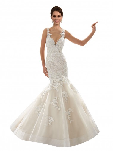 Sem Mangas Decote V Tule & Renda Marfim & Champanhe Comboio Capela Vestidos de Festa / Vestidos de Madrinha Mais Barato
