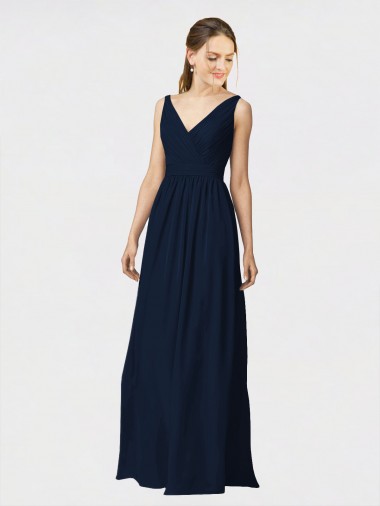 Sem Mangas Decote V Chiffon Marinha Negra Comprimento Chão Longo Vestido de Madrinha Formais / Vestido de Festa Mais Barato