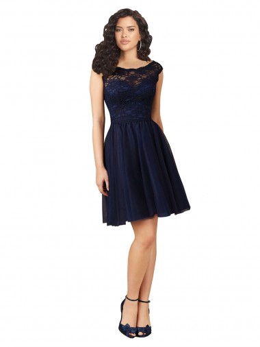 Sem Mangas Barco Tule & Renda Marinha Negra Comprimento Joelho Vestidos de Madrinha / Vestidos de Cocktail / Vestidos de Homecoming Mais Barato