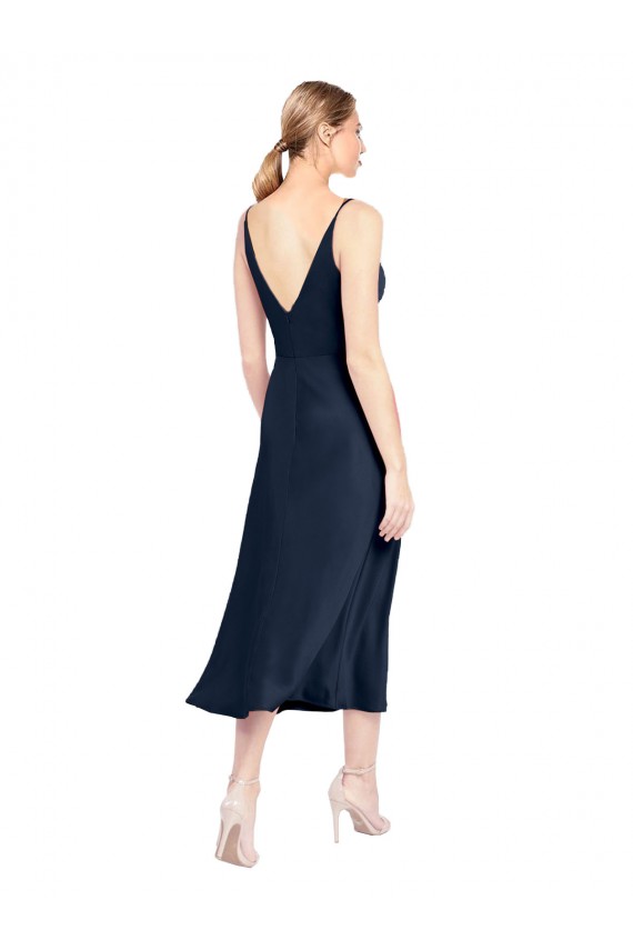 Sem Mangas Decote V Cetim Elástico Marinha Negra Comprimento Midi Vestidos de Madrinha / Vestidos de Noite / Vestidos de Festa Mais Barato
