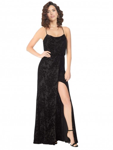 Sem Mangas Decote Capuz Veludo Floral & Veludo Elástico Preto Comprimento Chão Vestidos de Madrinha Mais Barato