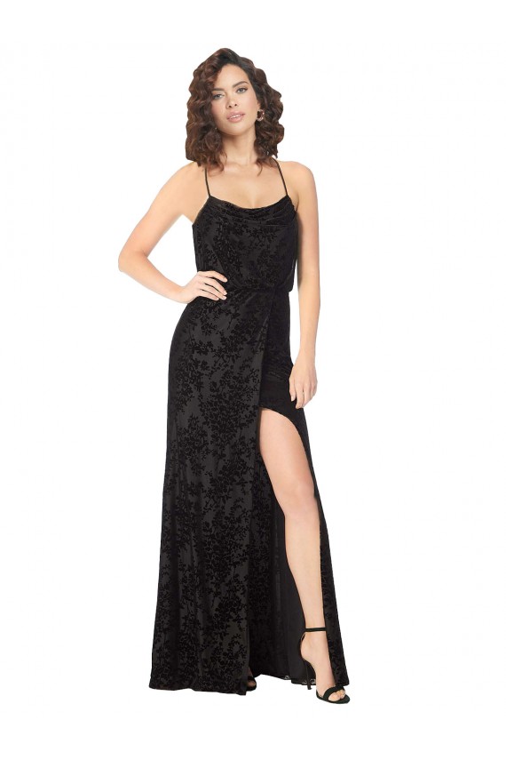 Sem Mangas Decote Capuz Veludo Floral & Veludo Elástico Preto Comprimento Chão Vestidos de Madrinha Mais Barato