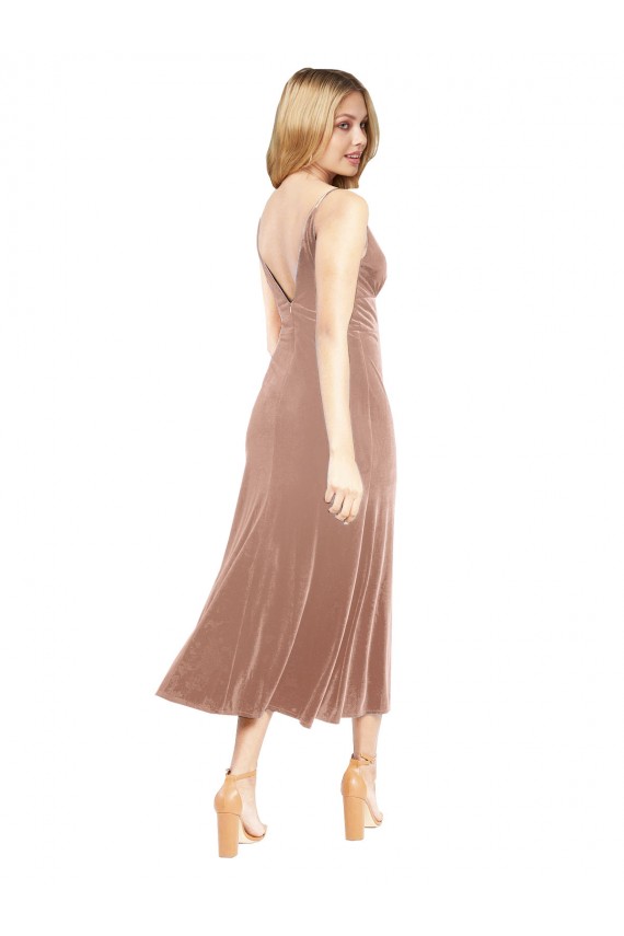Sem Mangas Decote V Veludo Elástico Rosa Comprimento Midi Vestidos de Madrinha / Vestidos de Festa / Vestidos de Cocktail / Vestidos de Homecoming Mais Barato