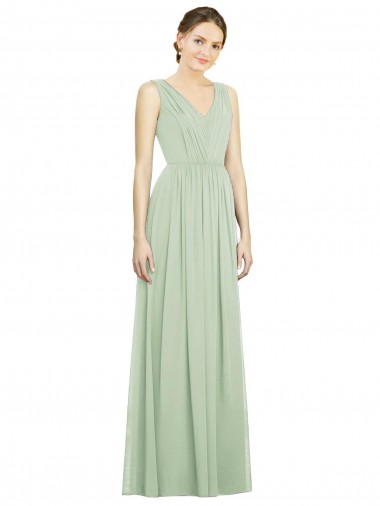 Sem Mangas Decote V Chiffon Sábio Comprimento Chão Vestido de Festa / Vestido de Madrinha Mais Barato