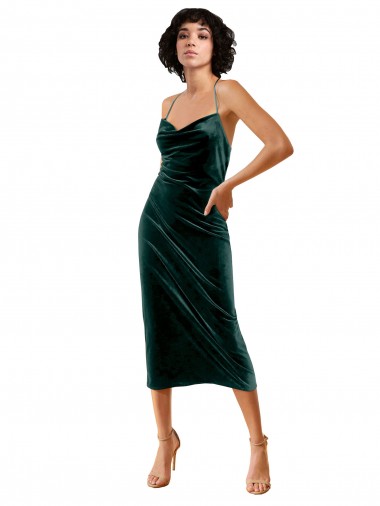 Sem Mangas Decote Capuz Veludo Elástico Verde Escuro Comprimento Midi Vestidos de Madrinha / Vestidos de Noite / Vestidos de Festa Mais Barato
